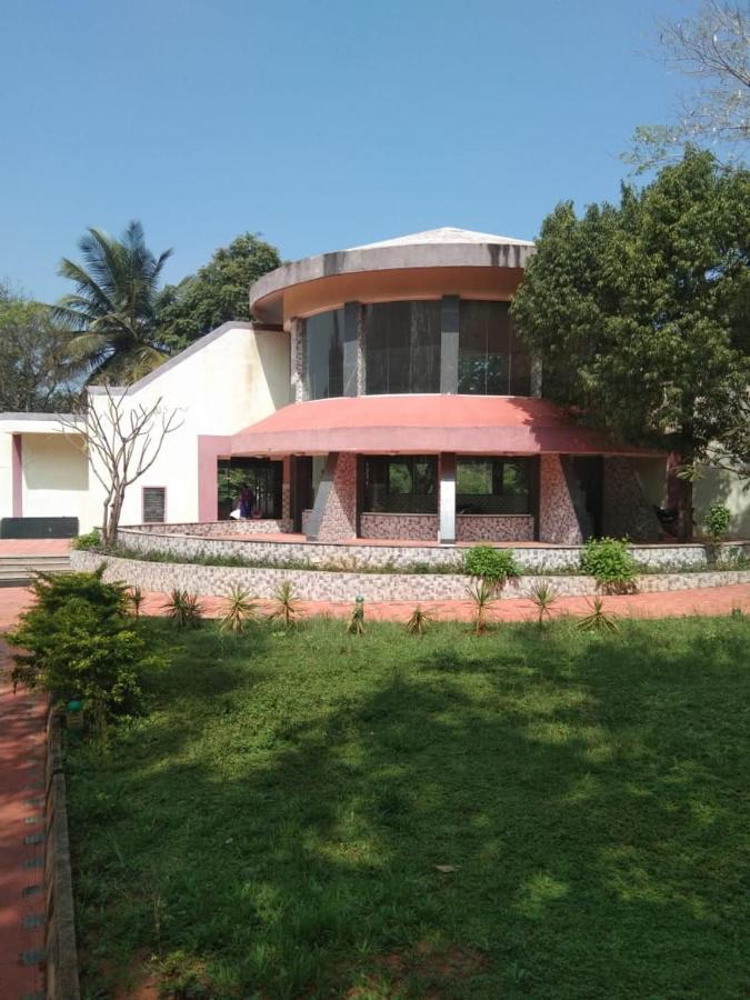 Kstdc Hotel Mayura Pavithra Yediyur Kunigal Exterior photo