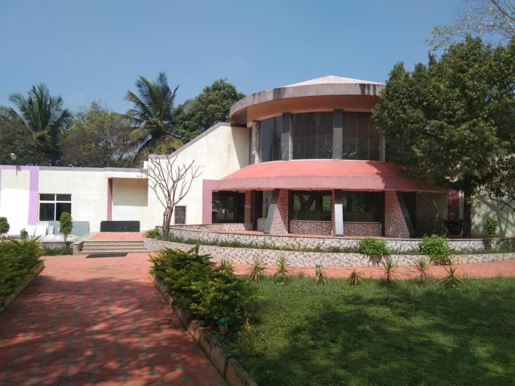 Kstdc Hotel Mayura Pavithra Yediyur Kunigal Exterior photo